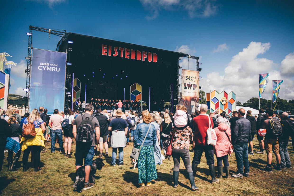 Dydd Sul - Eisteddfod Llŷn ac Eifionydd 