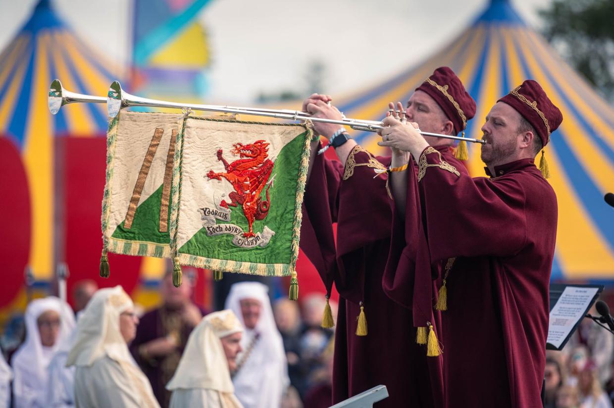 Dydd Llun - Eisteddfod Llŷn ac Eifionydd 